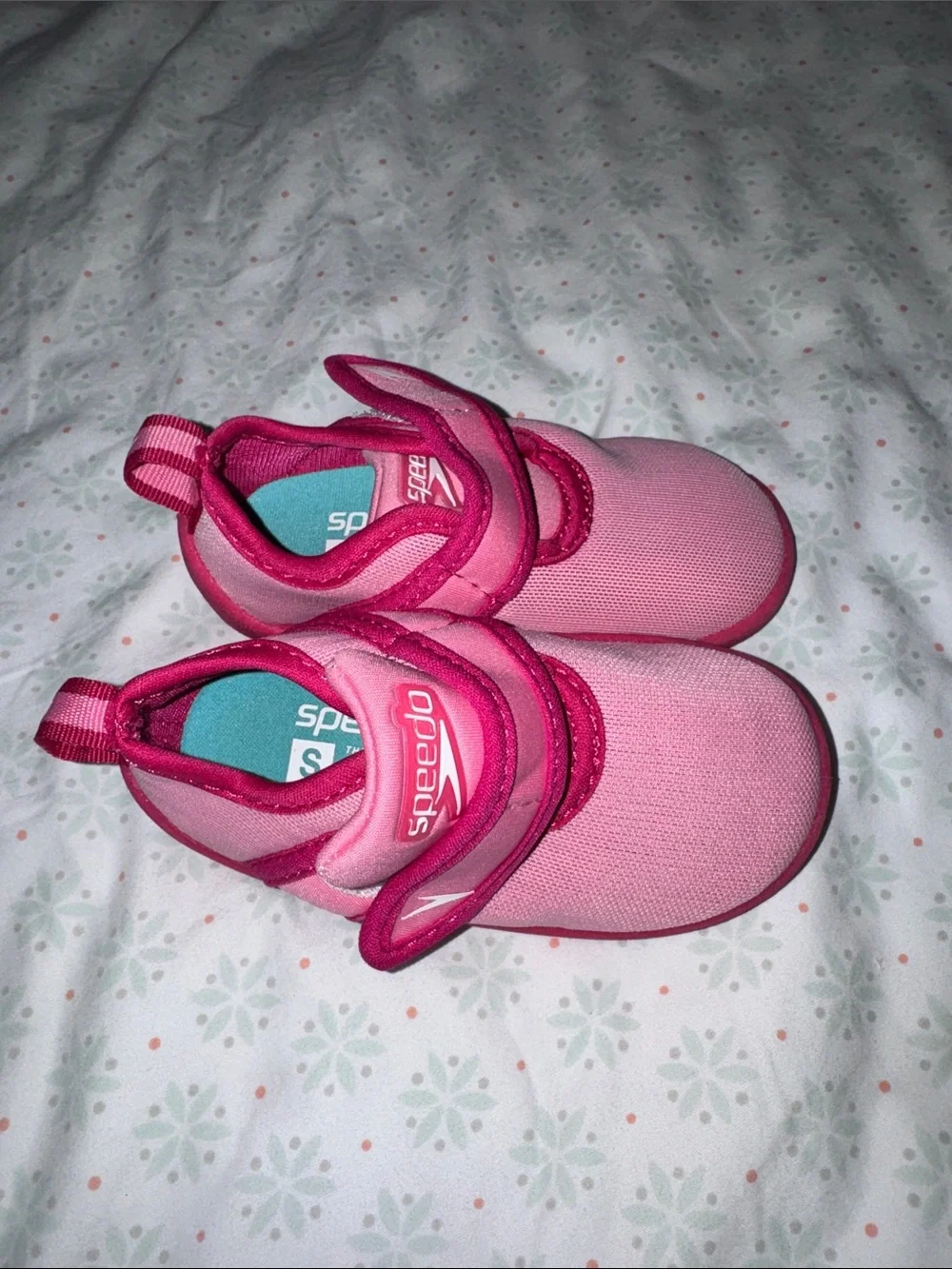 Speedo Pink and Magenta Kids Water Shoes with Hook-and-Loop Strap